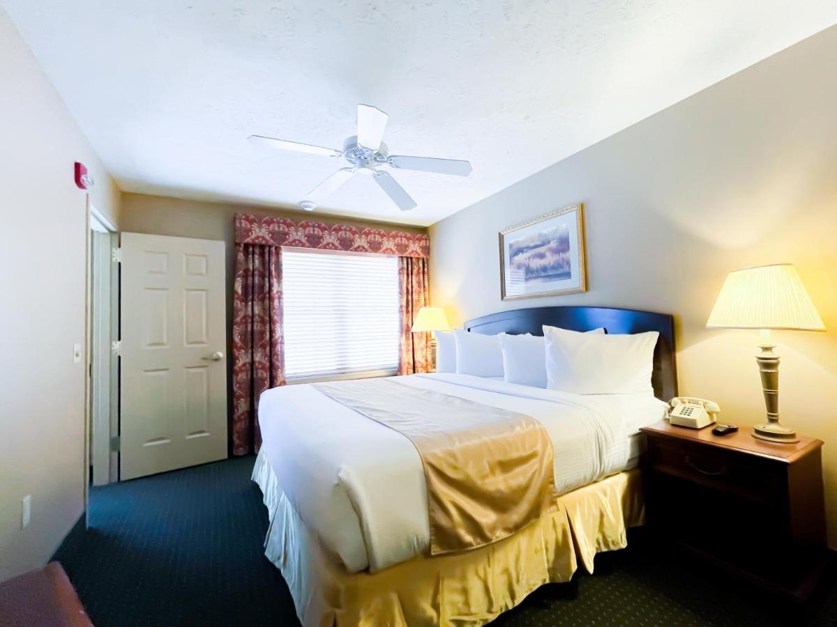Split Rock Resort Lake Harmony Exterior photo